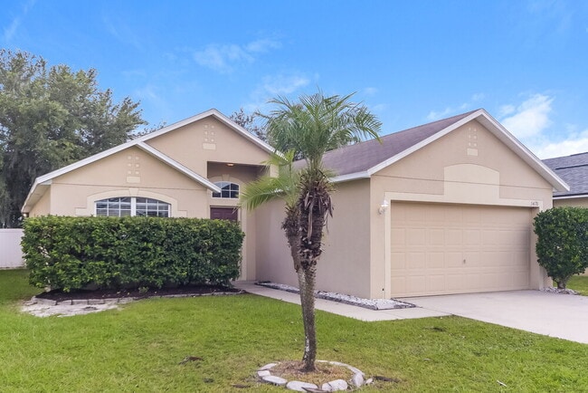 5470 Silver Thistle Ln