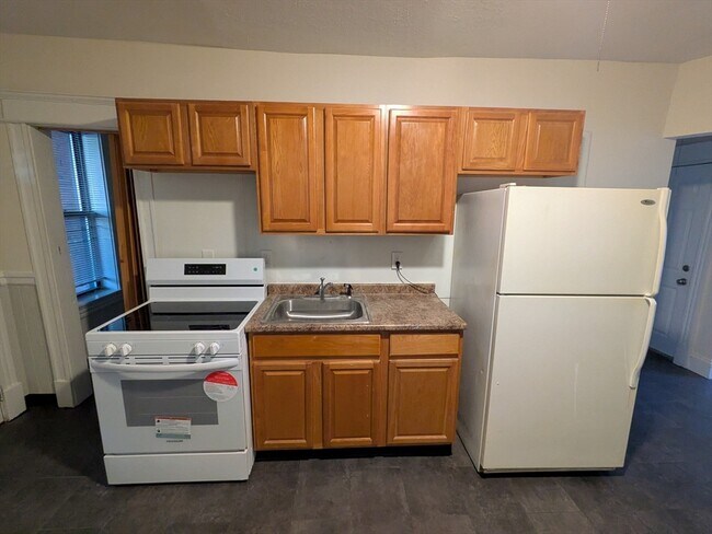 Photo - 1447 Dwight St Unidad 1L