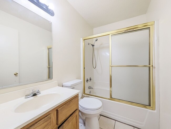 Photo - 201 E Baldwin Unidad 201