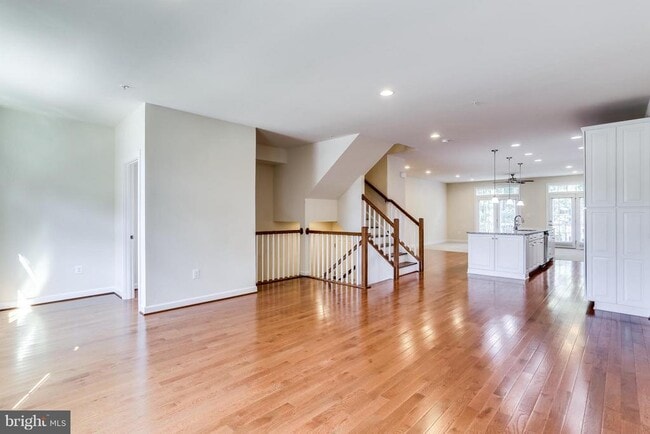 Photo - 7872 Patterson Wy