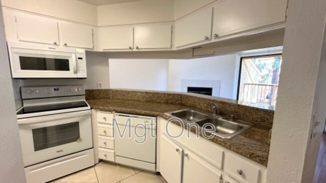 Photo - 10655 Lemon Ave