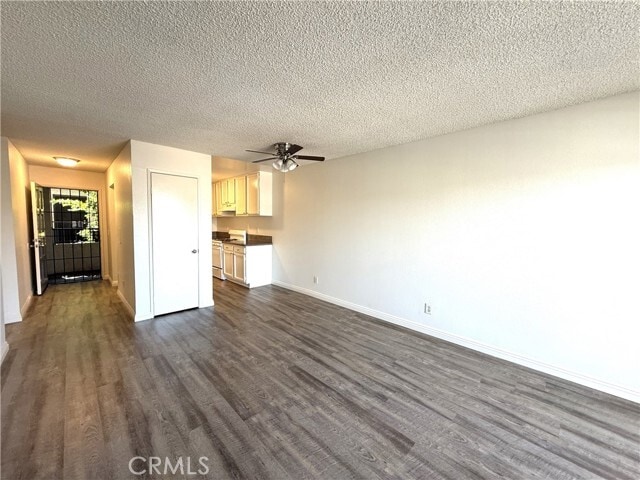 Photo - 1212 Gladys Ave Unit 203