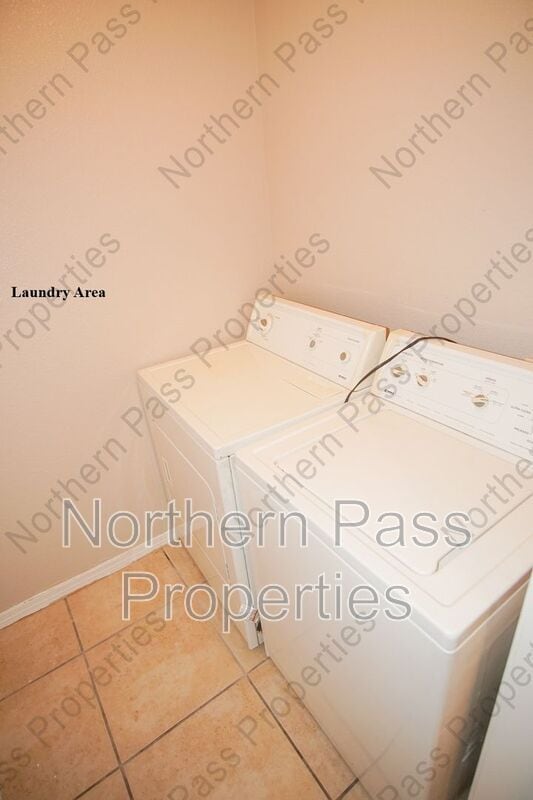 Photo - 3900 Kemp Ave Unit B