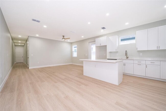 Photo - 424 E Jessup Ave