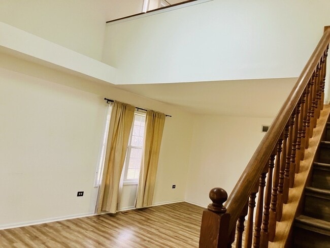 Photo - 3524 Willowview Ct