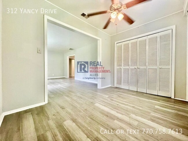 Photo - 312 Yancy Dr SE