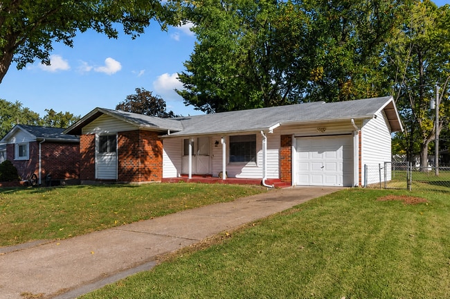 Building Photo - 3280 Brookshire Dr