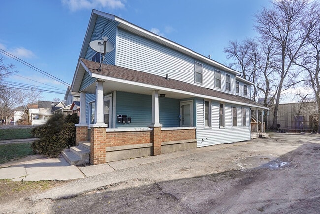 334 Indiana ave sw Unit 1