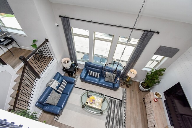 Building Photo - 10914 Brambling Wood Dr