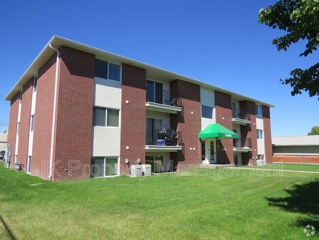Building Photo - 3409 11th Ave S Unit #02 Rental