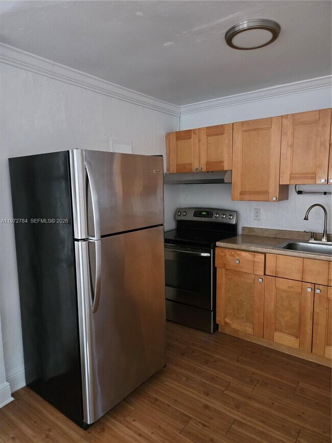 Photo - 1445 N Andrews Ave