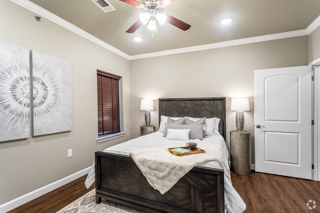 Spacious bedroom!