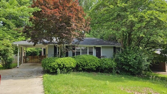 Photo - 1100 Willivee Dr House