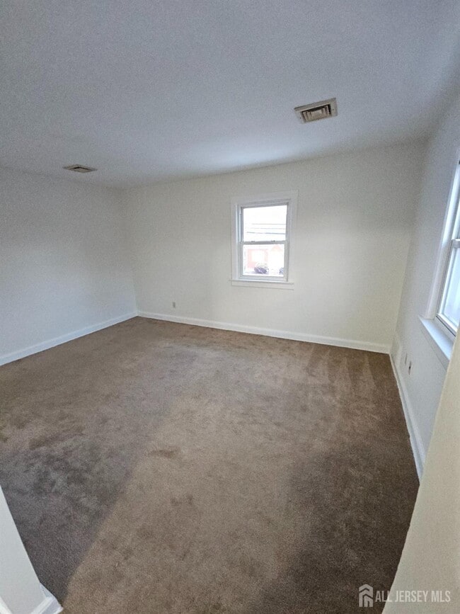 Photo - 33 Avenel St