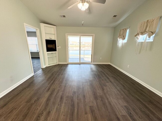 Photo - Myrtle Beach - 3 Bedroom / 2 Bathroom Home