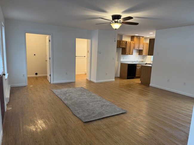 Photo - 10 Locust Ln