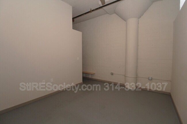 8125 Michigan Ave Unit 404