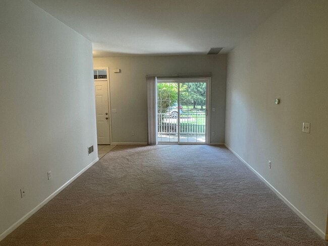 Photo - Shelby TWP 2-BR, 2-BA with Attached Garage, Lower Unit, Immediate Occupancy