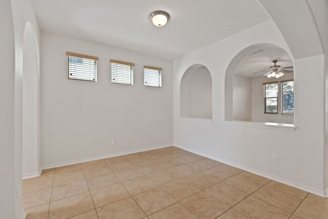 Photo - 4219 Woodbridge Way