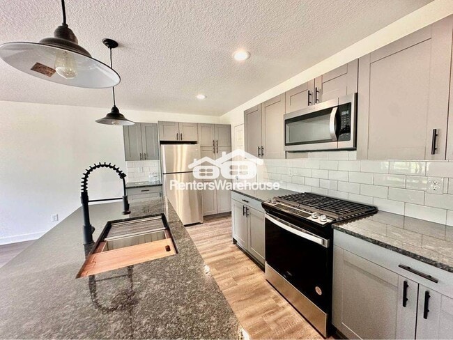 Photo - 2105 Willis Ave