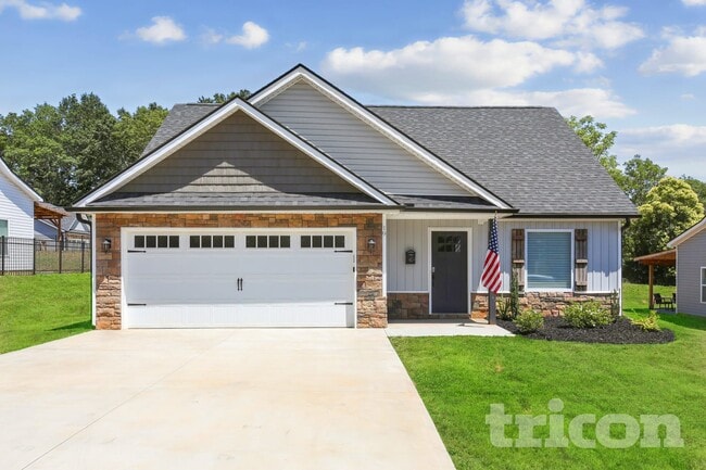 Building Photo - 19 Bloomwood Heights