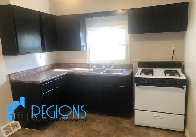 Photo - 1219 N Oak St Unit 2