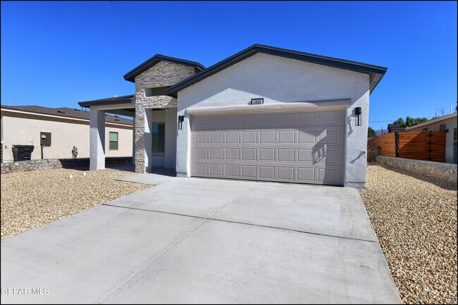 Photo - 7830 Estrella