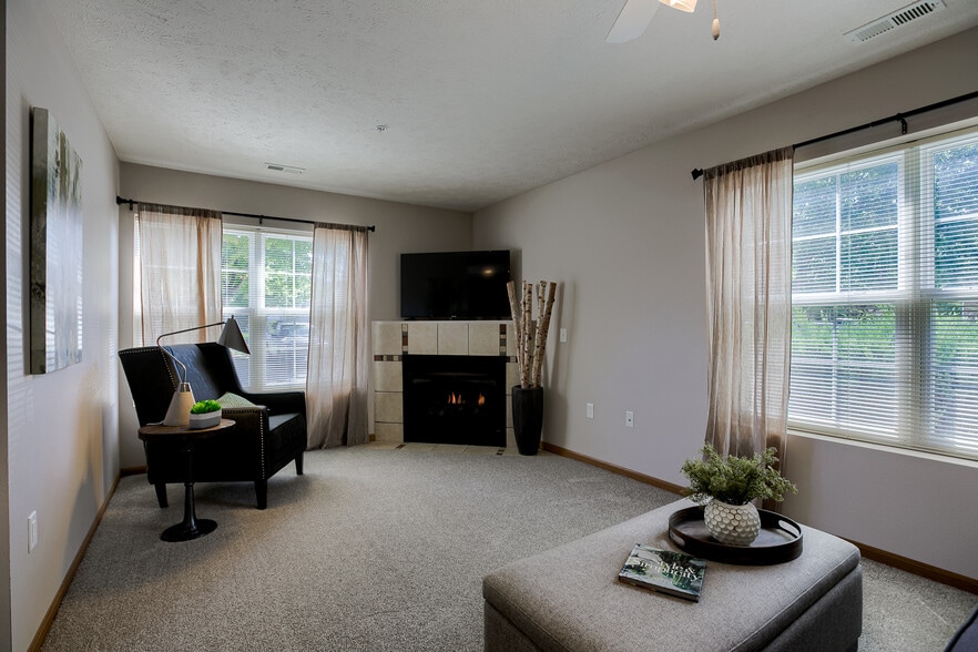 1 Bed Living Area