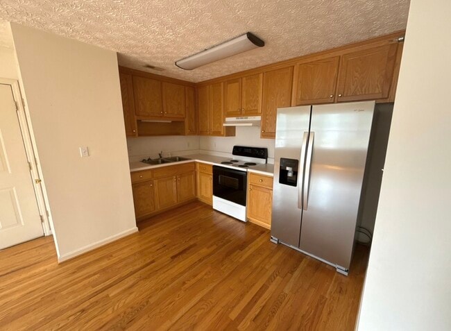 Building Photo - Vista View Unit 11-865