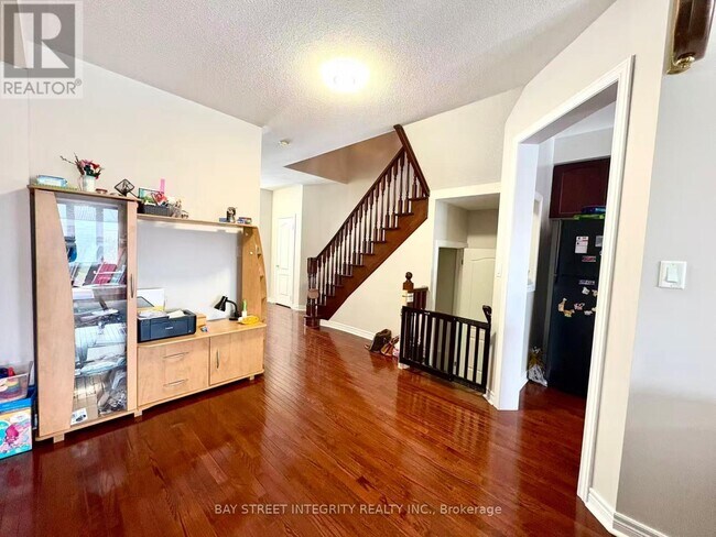 Photo - 8 Townwood Dr