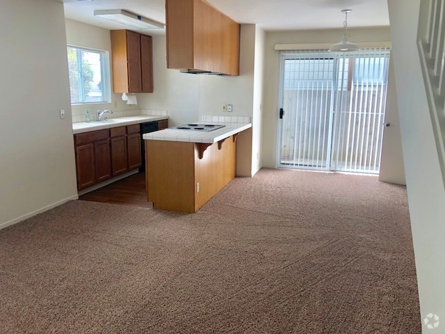 Building Photo - 601 David Ave Unit 1 Rental