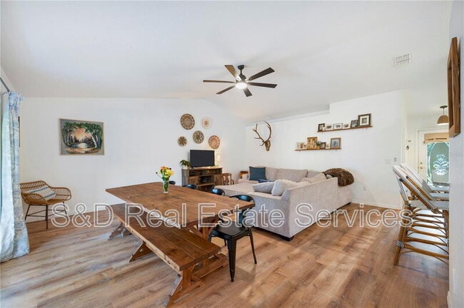 Photo - 3668 Joshua Ln