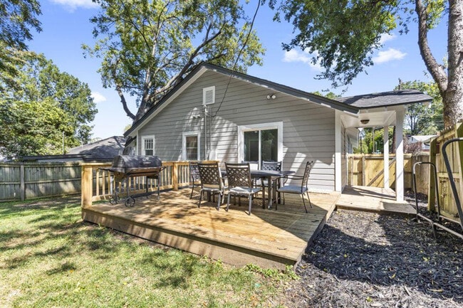 Photo - 822 Parkwood Ave Unit ID1268891P