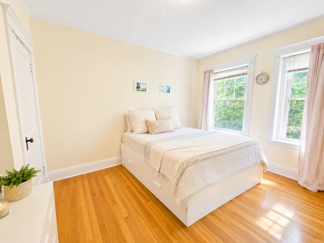 Photo - 191 Winthrop Rd Unit 3