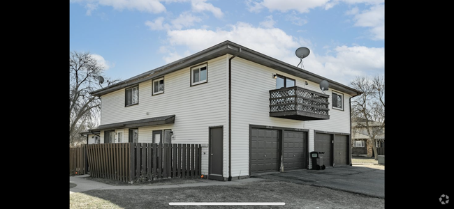 Building Photo - 6406 83rd Ct N Unit 6406 Rental