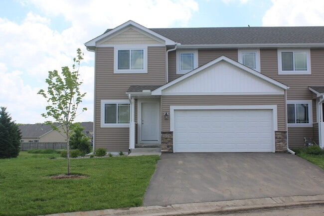 5178 Foxfield Dr NW - 5178 Foxfield Dr NW Townhome