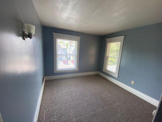 Photo - 711 W 7th St Unit 711 West 7th 2nd Floor Flat