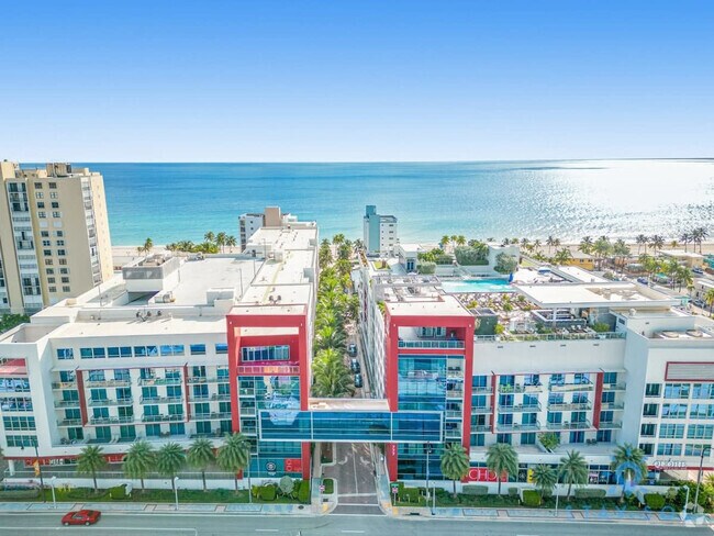Building Photo - 777 N Ocean Dr Unit ID1227225P Rental
