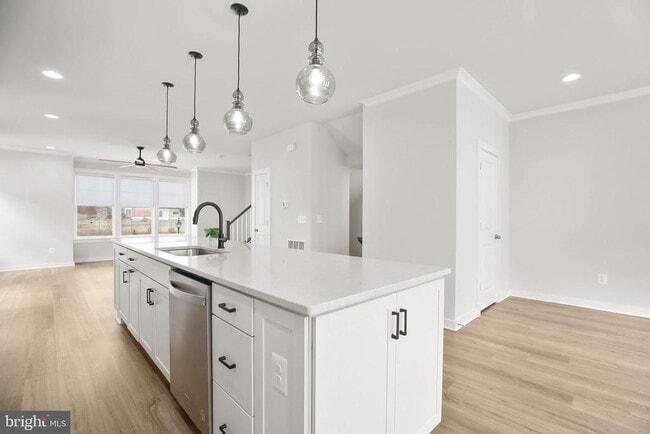 Building Photo - 301 Willis St