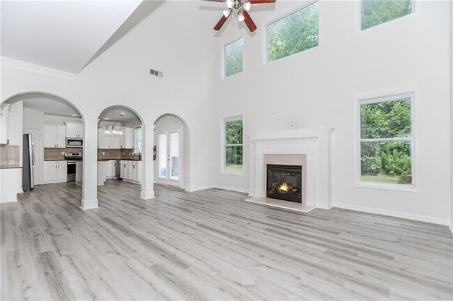 Photo - 2023 Jameson Cir NE