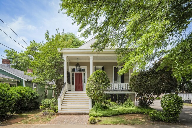1921 Pickens St