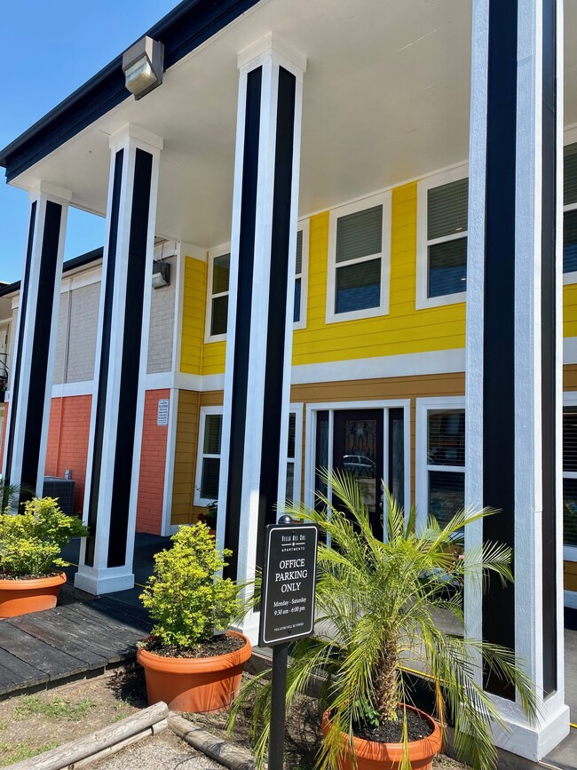 Villa Del Sol Apartments - Villa Del Sol Apartments