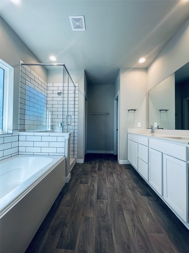 Photo - 14238 Wonder Lake Ln