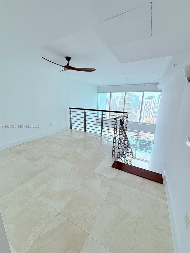 Photo - 41 SE 5th St Unidad 2203