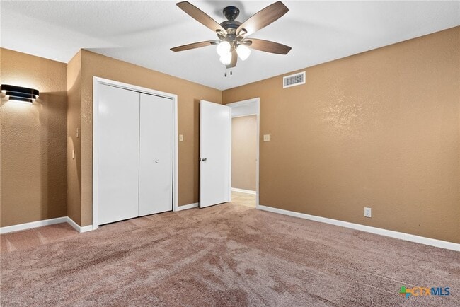 Photo - 15957 Crockett Dr