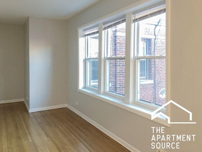 Photo - 3710 N Sheffield Ave Unidad 405