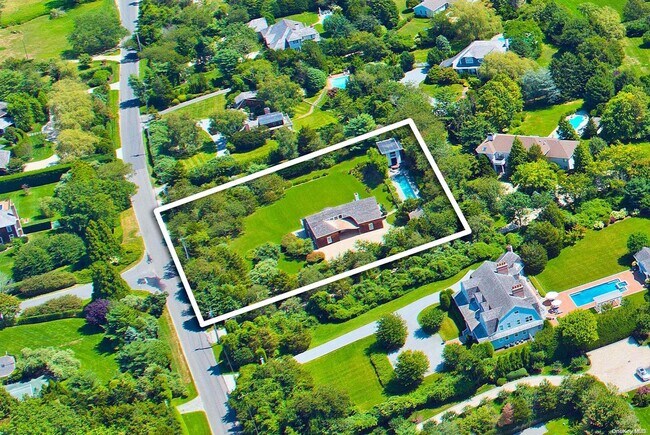 Photo - 271 Flying Point Rd