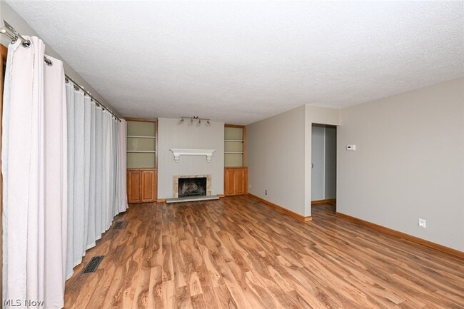 Photo - 287 Edgewood Dr