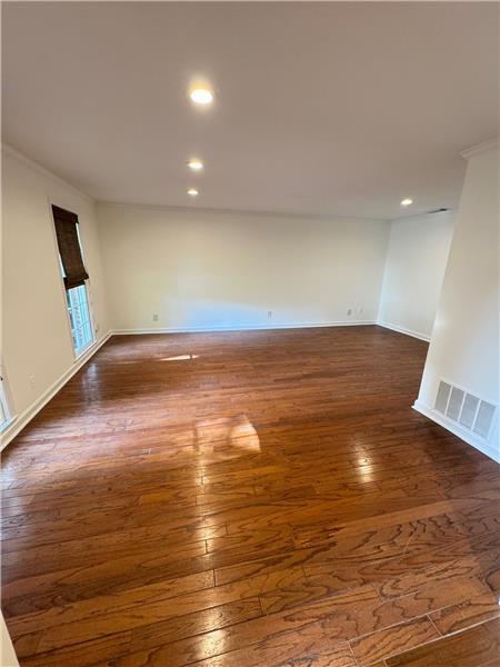 Photo - 12 Raleigh Dr