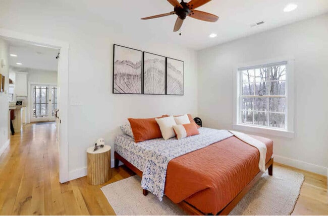 Photo - 41959 Sweet Spring Ln Unit B